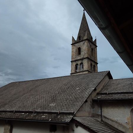 Appartement Dans Maison De Village Crots Bagian luar foto